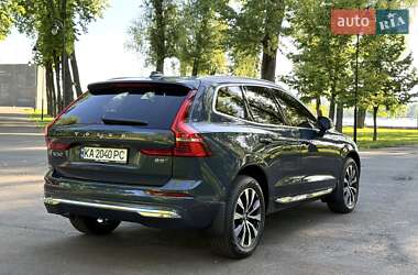 Внедорожник / Кроссовер Volvo XC60 2023 в 