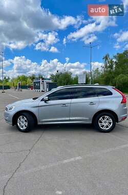 Позашляховик / Кросовер Volvo XC60 2016 в 
