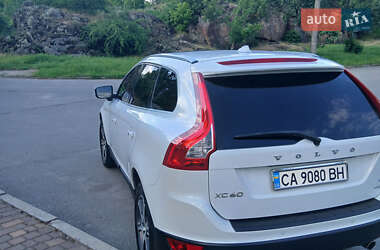 Позашляховик / Кросовер Volvo XC60 2012 в 