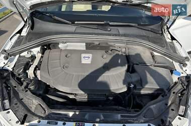 Внедорожник / Кроссовер Volvo XC60 2013 в 