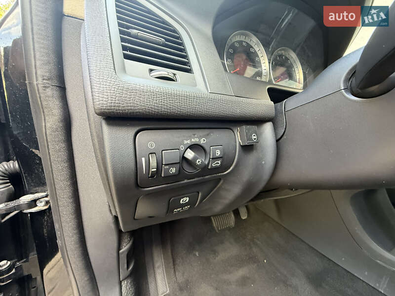 Позашляховик / Кросовер Volvo XC60 2012 в Ірпені
