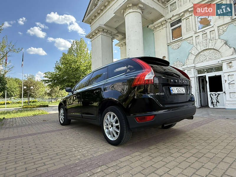 Позашляховик / Кросовер Volvo XC60 2012 в Ірпені