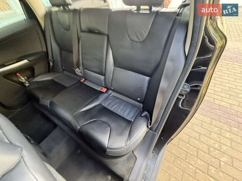 Позашляховик / Кросовер Volvo XC60 2012 в Ірпені
