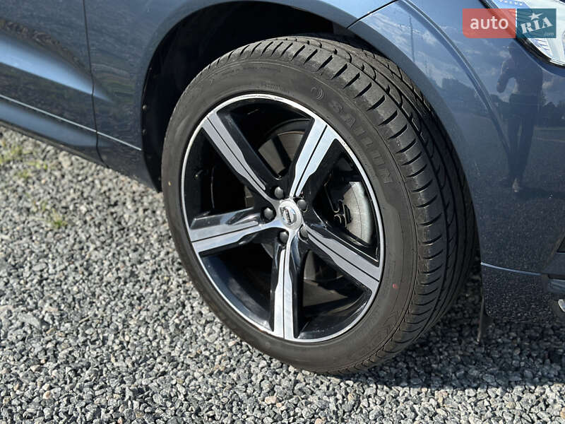 Позашляховик / Кросовер Volvo XC60 2021 в Дніпрі