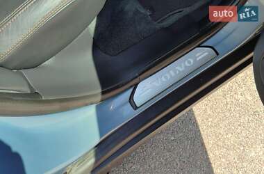 Внедорожник / Кроссовер Volvo XC60 2010 в 