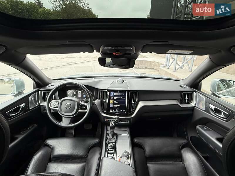 Внедорожник / Кроссовер Volvo XC60 2018 в Тернополе