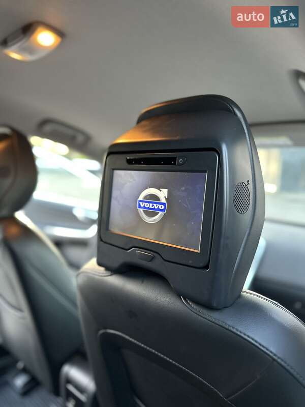 Позашляховик / Кросовер Volvo XC60 2015 в Городенці