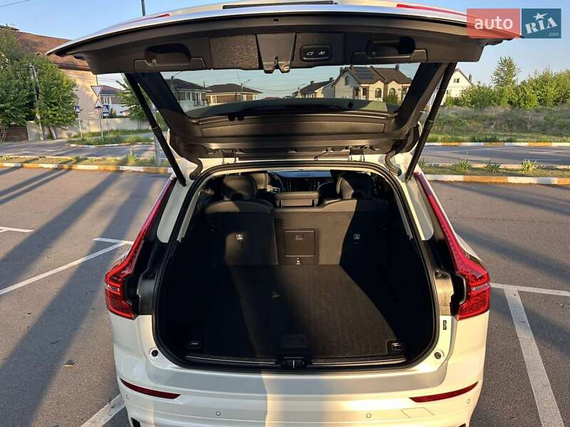 Внедорожник / Кроссовер Volvo XC60 2024 в Киеве фото 21 Внедорожник / Кроссовер Volvo XC60 2024 в Киеве
