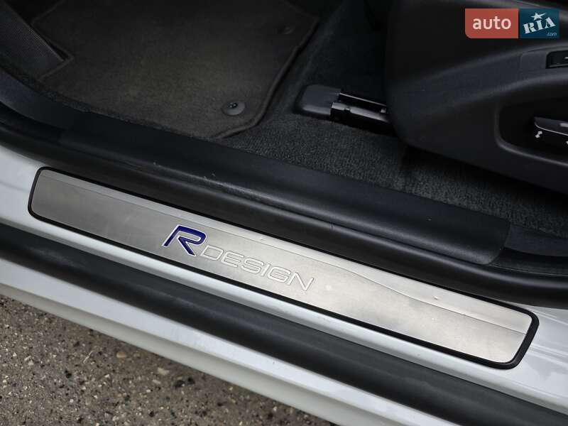Внедорожник / Кроссовер Volvo XC60 2017 в Калуше