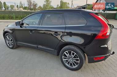 Позашляховик / Кросовер Volvo XC60 2013 в 