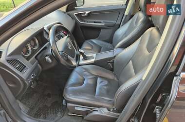 Позашляховик / Кросовер Volvo XC60 2013 в 