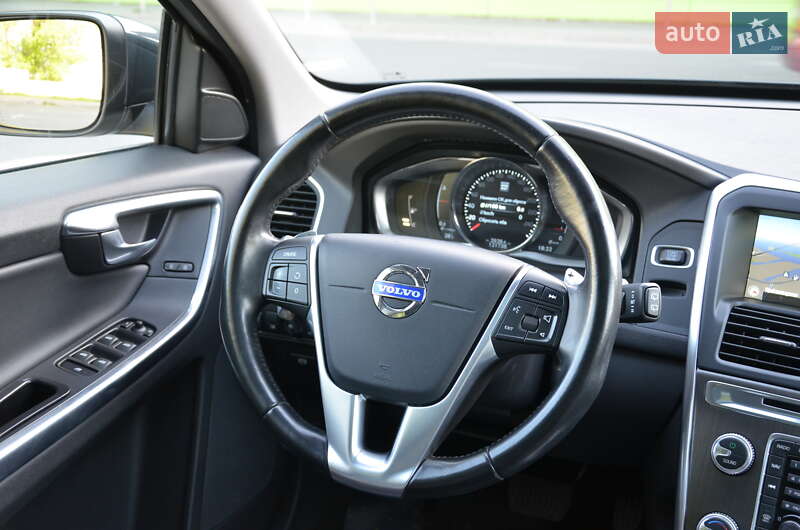 Внедорожник / Кроссовер Volvo XC60 2014 в Киеве