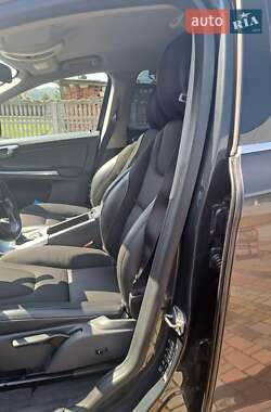 Внедорожник / Кроссовер Volvo XC60 2017 в 
