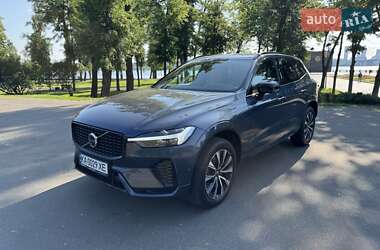 Внедорожник / Кроссовер Volvo XC60 2022 в 