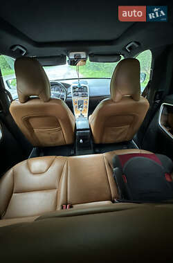 Позашляховик / Кросовер Volvo XC60 2016 в 