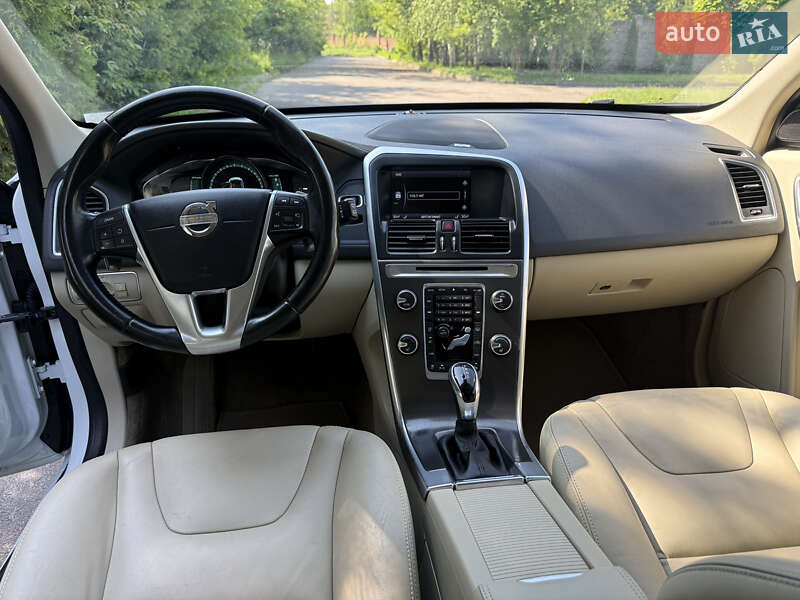 Позашляховик / Кросовер Volvo XC60 2014 в Рівному