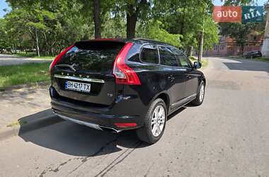 Внедорожник / Кроссовер Volvo XC60 2015 в 