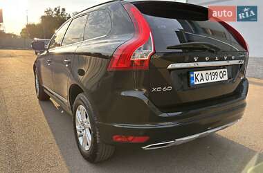 Внедорожник / Кроссовер Volvo XC60 2016 в 