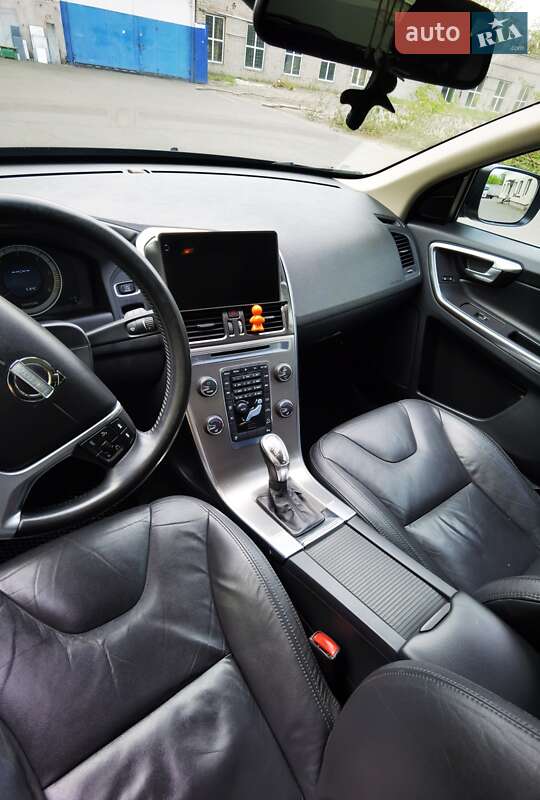 Внедорожник / Кроссовер Volvo XC60 2012 в Чернигове