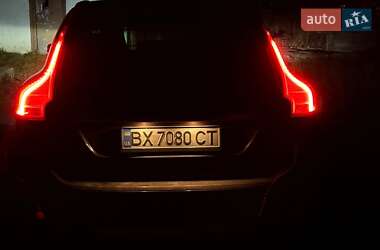 Внедорожник / Кроссовер Volvo XC60 2014 в 