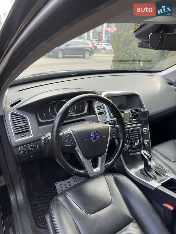 Позашляховик / Кросовер Volvo XC60 2015 в Львові
