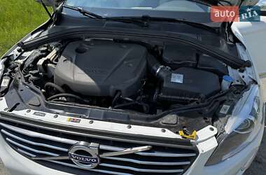 Внедорожник / Кроссовер Volvo XC60 2016 в 