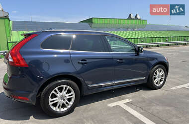 Позашляховик / Кросовер Volvo XC60 2015 в 