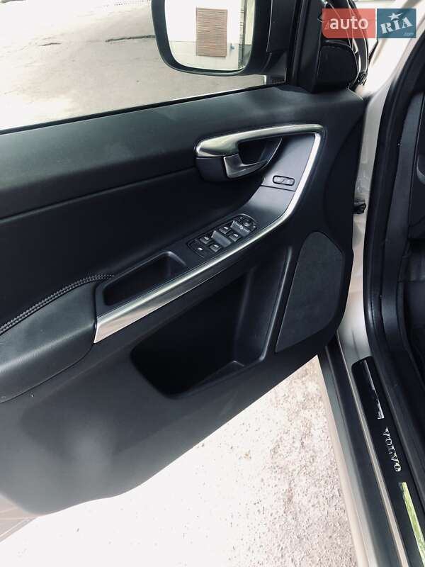 Внедорожник / Кроссовер Volvo XC60 2015 в Броварах