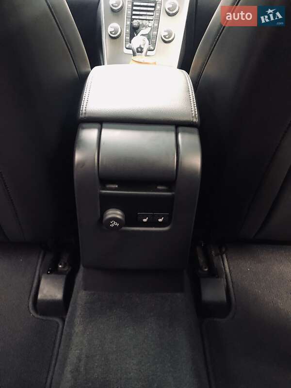 Внедорожник / Кроссовер Volvo XC60 2015 в Броварах