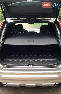 Внедорожник / Кроссовер Volvo XC60 2015 в 