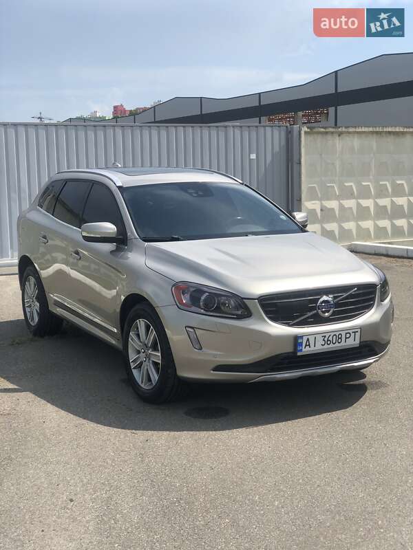 Внедорожник / Кроссовер Volvo XC60 2015 в Броварах