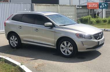 Внедорожник / Кроссовер Volvo XC60 2015 в 