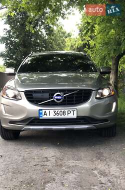 Внедорожник / Кроссовер Volvo XC60 2015 в 