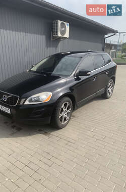 Внедорожник / Кроссовер Volvo XC60 2013 в Львове