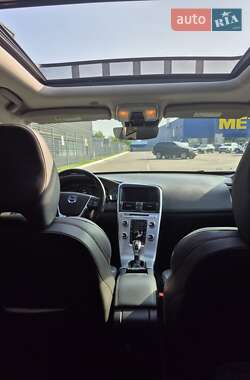 Внедорожник / Кроссовер Volvo XC60 2016 в 