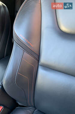 Внедорожник / Кроссовер Volvo XC60 2014 в 
