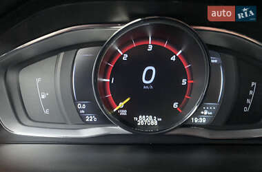 Внедорожник / Кроссовер Volvo XC60 2014 в 