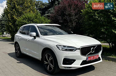 Внедорожник / Кроссовер Volvo XC60 2019 в 