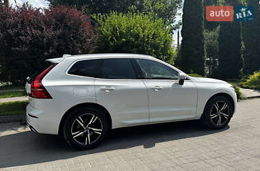 Внедорожник / Кроссовер Volvo XC60 2019 в 