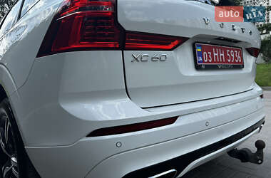 Внедорожник / Кроссовер Volvo XC60 2019 в 