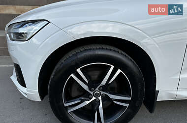Внедорожник / Кроссовер Volvo XC60 2019 в 