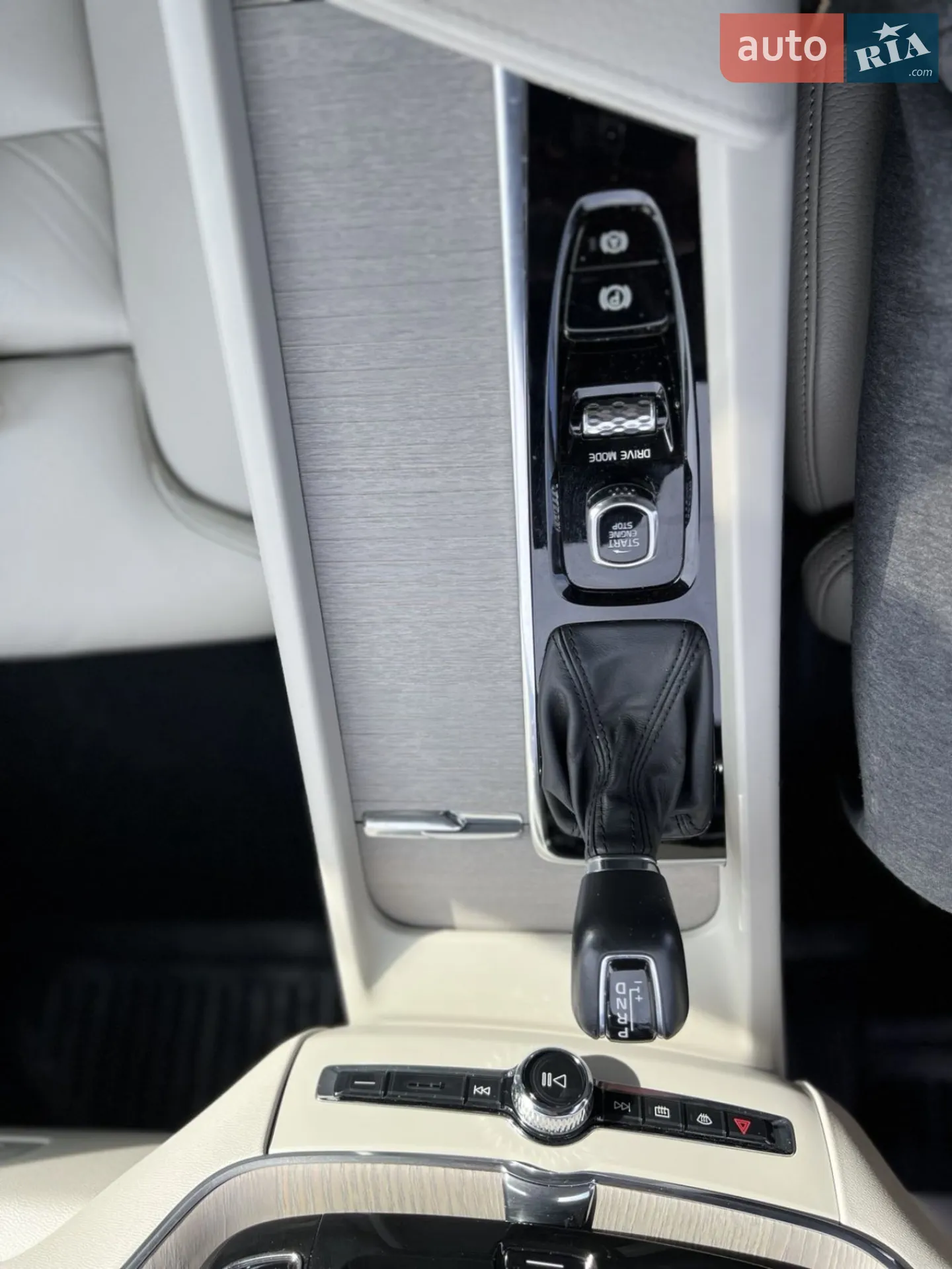 2017 Volvo XC60 - мініатюра 20