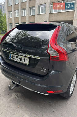 Внедорожник / Кроссовер Volvo XC60 2015 в 