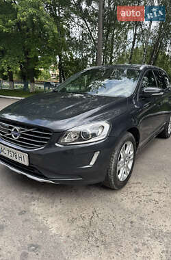 Внедорожник / Кроссовер Volvo XC60 2015 в 