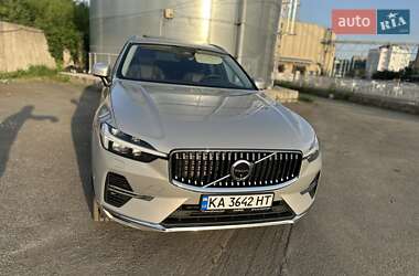 Внедорожник / Кроссовер Volvo XC60 2021 в 