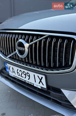 Внедорожник / Кроссовер Volvo XC60 2017 в 