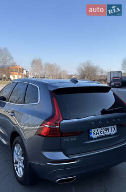 Внедорожник / Кроссовер Volvo XC60 2017 в 