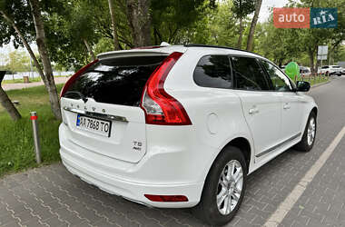 Внедорожник / Кроссовер Volvo XC60 2014 в 