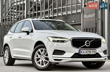 Внедорожник / Кроссовер Volvo XC60 2017 в Киеве