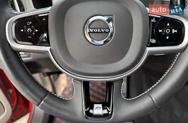 Внедорожник / Кроссовер Volvo XC60 2020 в 